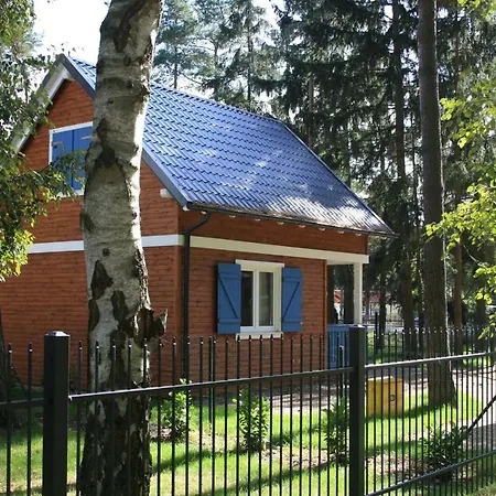 Деревянный коттедж Letniskowe Gnieznienska *